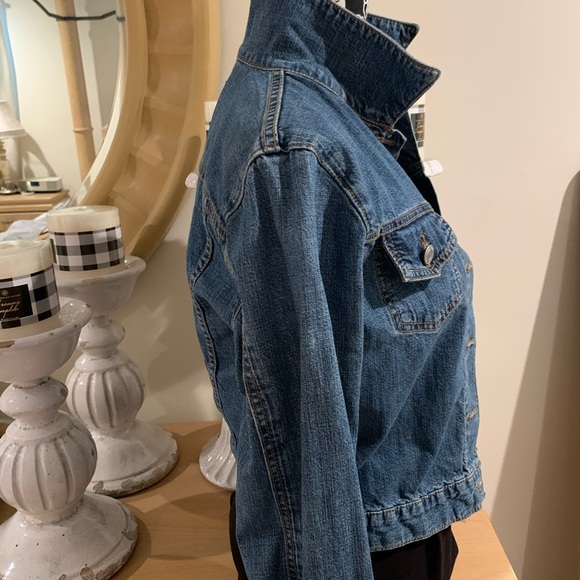 American Eagle Outfitters “Women’s” Jean Jacket - Picture 3 of 5